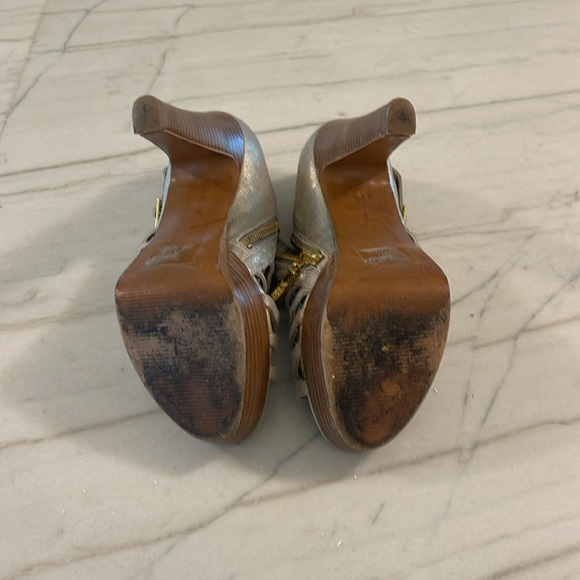 Lauren by Ralph Lauren gold heels - Picture 8 of 9